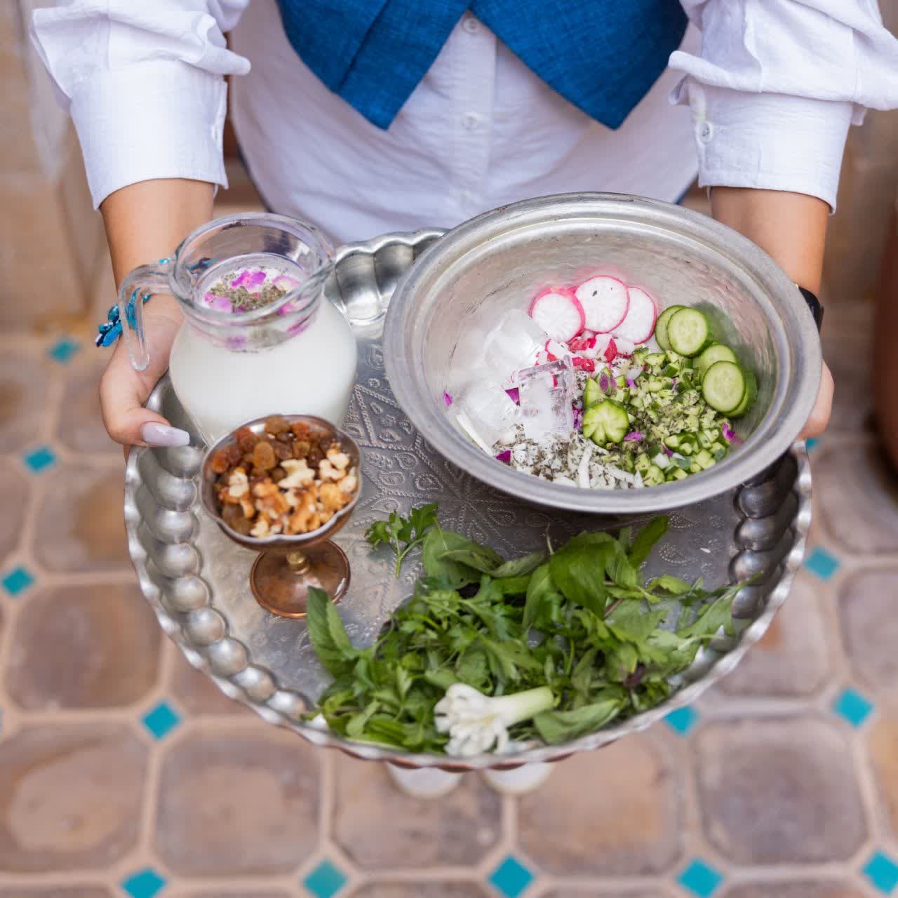 آب دوغ خیار